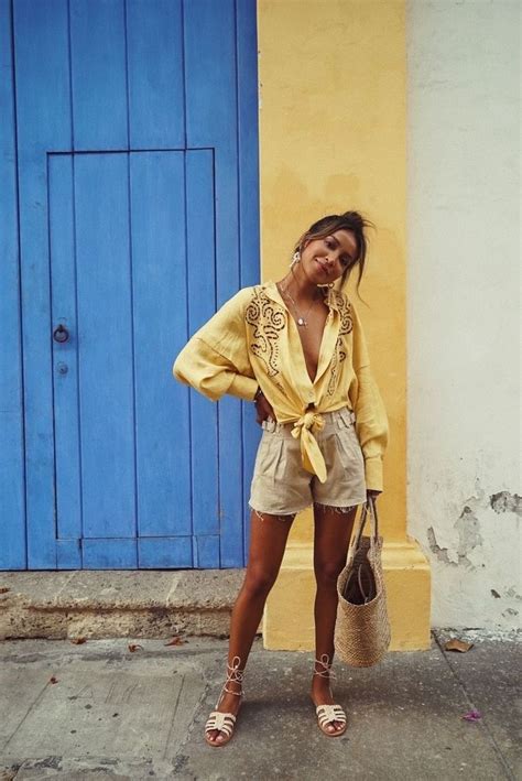 Ver os detalhes da imagem relacionada. Pin by Marce Zeledon on Mis favoritos ️ | Yellow fashion, Spring summer ...