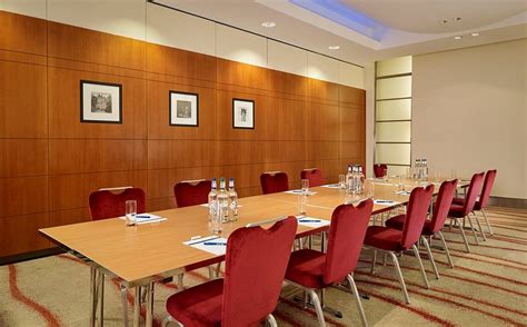 PARK PLAZA VICTORIA LONDON - Hotel Reviews, Photos, Rate Comparison ...