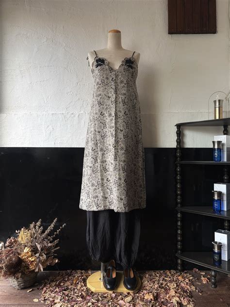 TOWAVASE Bonvoyage camisole dress black | TALE COCOON