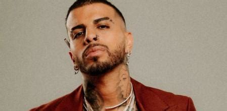 Rauw Alejandro posa junto a este famosísimo jugador del Real Madrid