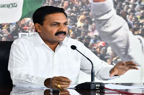 ఫేక్ డాక్యుమెంట్ల కేసులో కోర్టు మెట్లు ఎక్కిన వైసీపీ ఎమ్మెల్యే ...