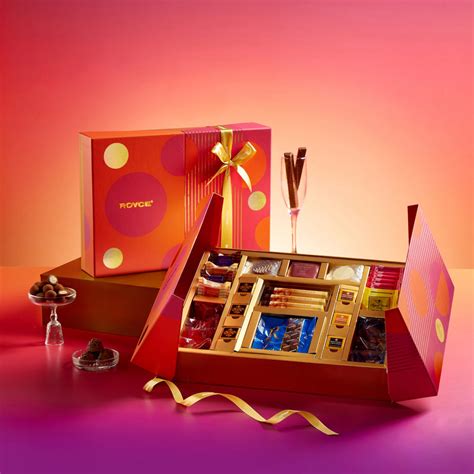 Chocolate Gift Hampers | Best Chocolate Gifts: ROYCE' Chocolate India