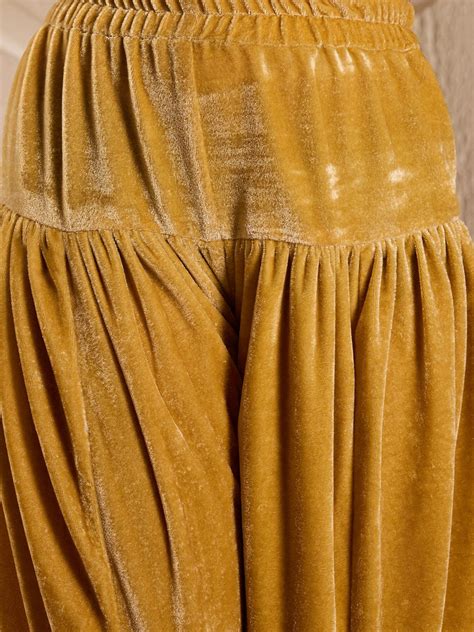 Buy Floral Embroidered Velvet Kurta With Dhoti Pants