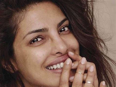 Pictures of top Bollywood actresses without make-up | Filmfare.com