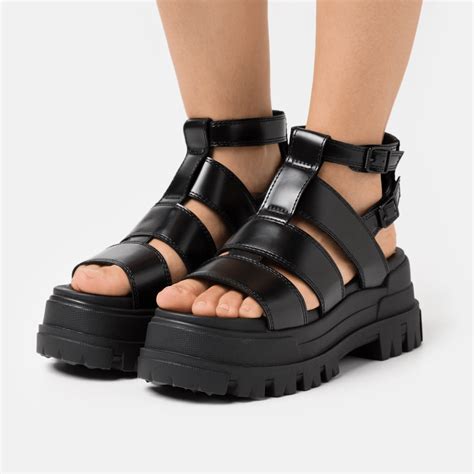 Spring Shoes 的图像结果