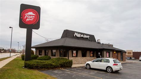 Sheboygan Pizza Huts closing? Waukesha group makes bid to buy.