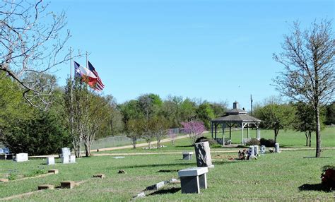 Clover Hill Cemetery in Lott, Texas - Find a Grave Cemetery