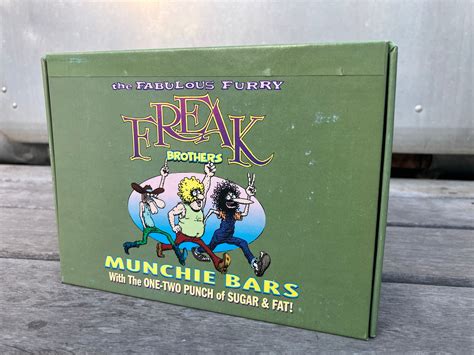 90s FREAK BROTHERS MUNCHIE BARS DISPLAY BOX | CEREAL（シリアル）