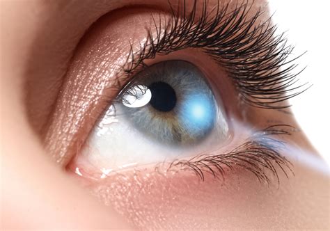 What You Need To Know About Toric Vs. Non-Toric Lenses In TX