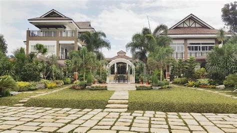 TEOFELY GARDENS WEDDING & EVENTS VENUE (Silang) - Lodge Reviews ...