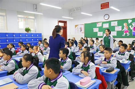 济宁修文外国语学校招聘主页-万行教师人才网