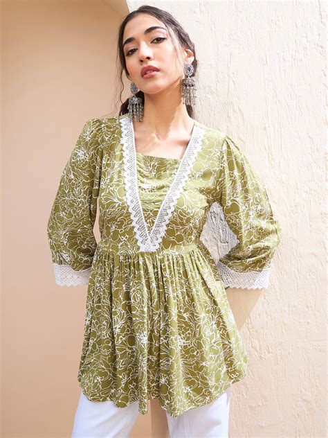 Women Green Floral V-Neck Peplum Kurti