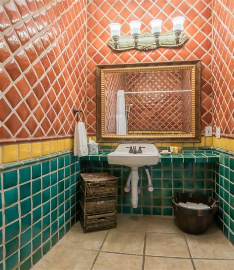 11 Vibrant Spanish-style bathroom tile ideas | Atlas Ceramics