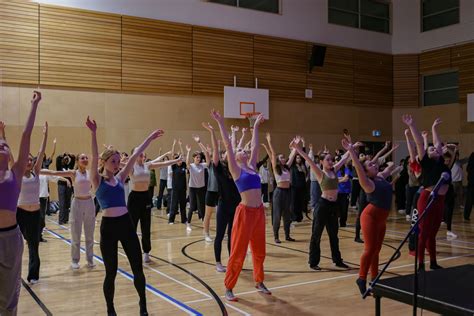 Level Up Dance Challenge 的图像结果