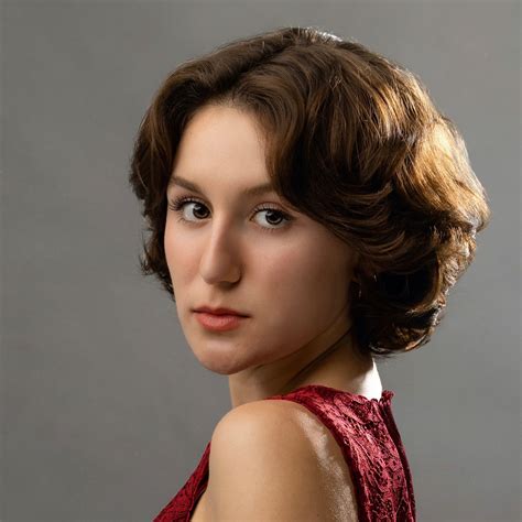 Neenah, a teen who stutters, spoke publicly about her fundraiser for an ...