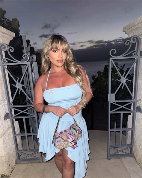 Ara Queen Bae -Age, Height, Net Worth, Boyfriend, Bio, Wiki, Facts