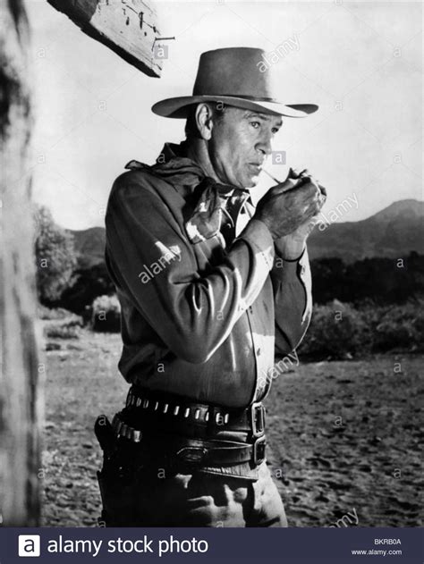 GARDEN OF EVIL (1954) GARY COOPER HENRY HATHAWAY (DIR) 002 Stock Photo ...