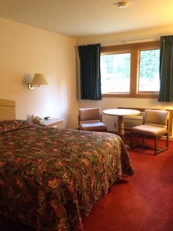 LINCOLN'S 10,000 SILVER DOLLAR (Haugan) - Motel Reviews & Photos ...