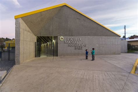 LAND 事务所重建受地震影响的智利学校_设计邦-全球受欢迎的集建筑、工业、科技、艺术、时尚和视觉类的设计媒体