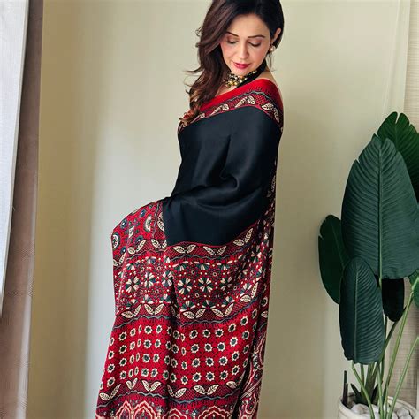 Geetika Sobti in Elegant Kriya Ajrakh Saree | Kawaii