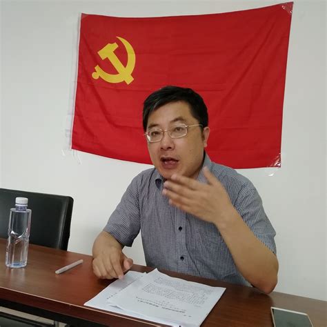 讲政治 的图像结果