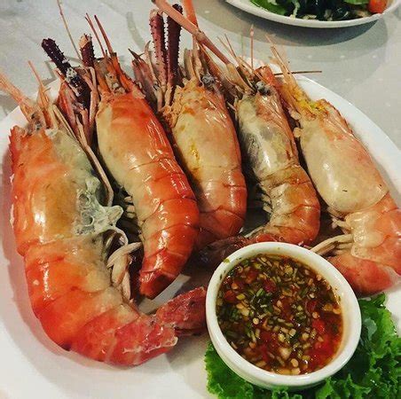 https://media-cdn.tripadvisor.com/media/photo-s/15/f8/5f/78/the-nice-taste-the-first.jpg