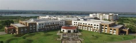 SVKM'S NMIMS, School of Pharmacy & Technology Management Shirpur Campus ...
