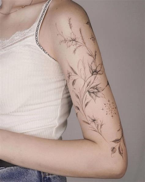 https://www.sortra.com/wp-content/uploads/2022/06/floralarmtattooforwomen-768x960.jpg