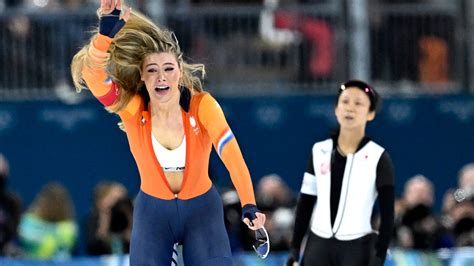 Jutta Leerdam wins gold in Olympic women's speed skating 1,000 meters