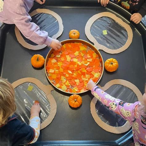 Pin by Annika Mu on zs | Fall preschool activities, Fall crafts for ...