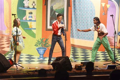 When king and queen went on the stage with songs on politicians | Goa ...