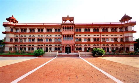 UMAID PALACE - BEST LUXURY HERITAGE RESORT NEAR JAIPUR (Dausa ...