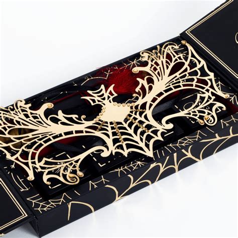 Elegant Gold Mask Invitation – Upani