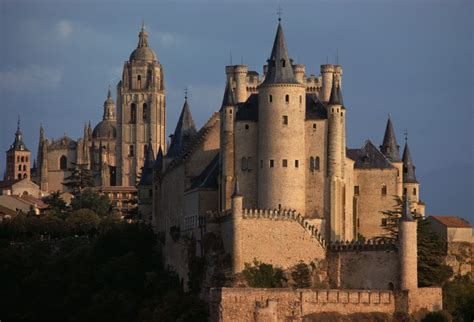 8 monuments around the world that inspired Disney castles | Condé Nast ...