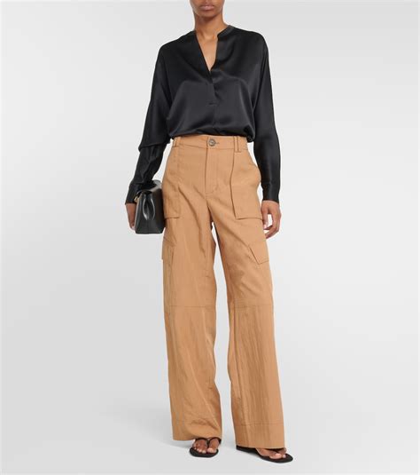 Silk satin blouse in black - Vince | Mytheresa