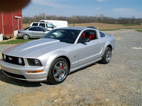 2005 V6 Mustang Specs