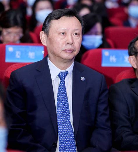 何黎明：中国物流学会第七次会员代表大会工作报告