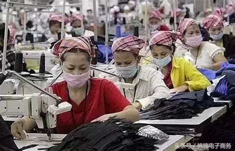 纺织服装厂一个月发2次工资，在柬埔寨做投资有多苦逼？_工人