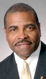 Incumbents vie with seven challengers for four seats on University ...