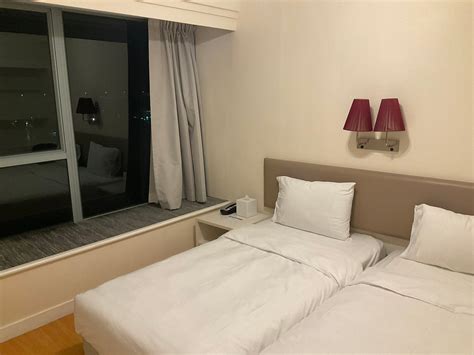 GRAND BAY VIEW HOTEL (Hong Kong) - Hotel Reviews, Photos, Rate ...