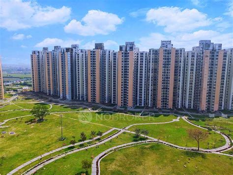 Jaypee Green Aman Sector-151, noida | Apartments/Flats - NoBroker