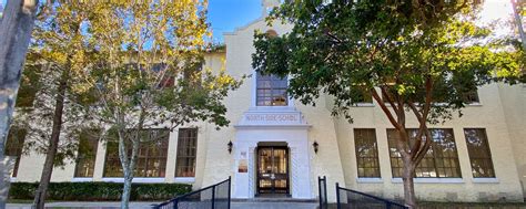 Rent fields, gyms, theaters and more in Fort Lauderdale