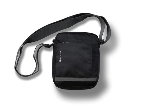 CARLTON Unisex-Adult Polyester 21 Cms Blue Travel Messenger Bag ...