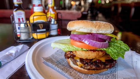 Illinois food: Best of the Best burger restaurants around Peoria