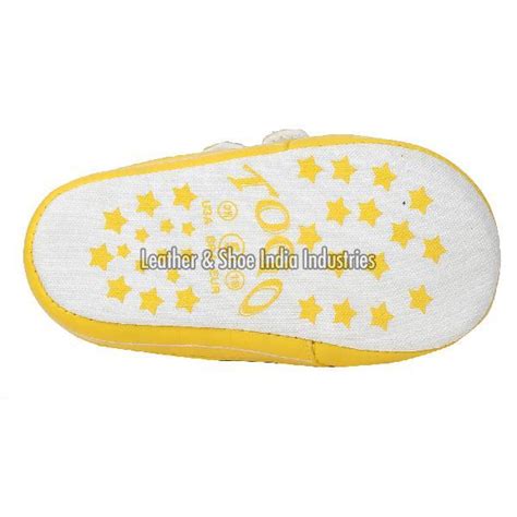 Baby Girls Shoes in Kolkata, Leather Baby Girls Shoes Online Supplier