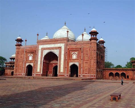 Where To Stay In Agra | Femina.in