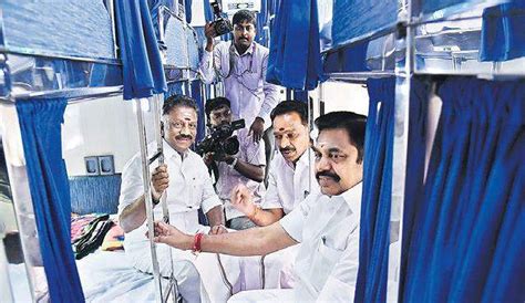 TN CM Edappadi Palaniswami flags off 471 new buses, opens Madhavaram ...
