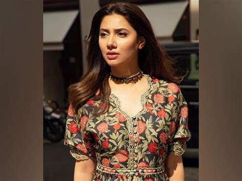 Mahira Khan to return to Indian screens with show 'Sadqay Tumhare'
