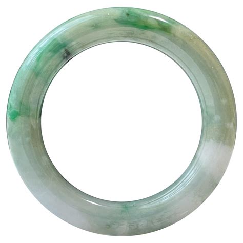 Natural Type A Myanmar Vivid Apple Green Jadeite Jade Bangle 50 mm For Sale at 1stDibs