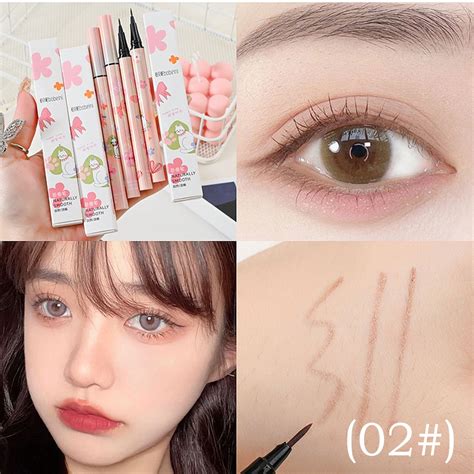 Rezultat imagine pentru Eyeliner Pencil Tutorial